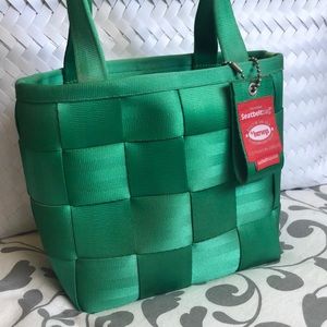 Harvey’s Seatbelt Bag small tote green
